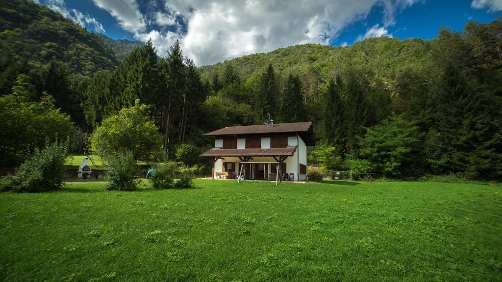 Apartamento Casa Al Portico Pieve Di Ledro Exterior foto